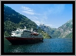 Góry, Statek Kong Harald, Fiord Geiranger, Norwegia