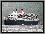 Queen Mary 2