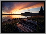 Jezioro Ziuratkul, Łódki, Zachód słońca, Mgła, Park Narodowy Ziuratkul, Obwód czelabiński, Rosja