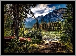 Kanada, Prowincja Alberta, Park Narodowy Jasper, Jezioro Pyramid Lake, Góry, Drzewa, Łódź