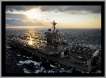 Lotniskowiec, USS George H. W. Bush, Zachód Słońca