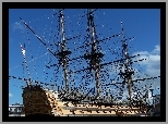 HMS Victory, Takielunek