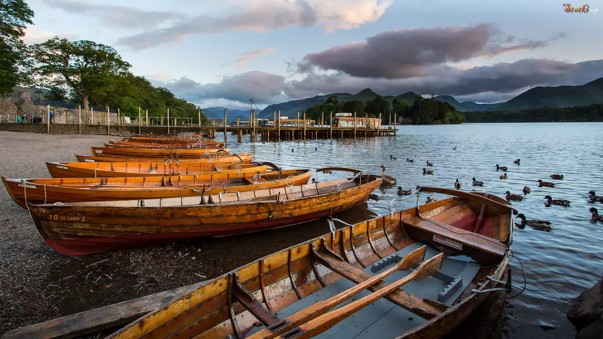 Łódki, Kaczki, Jezioro Derwent Water, Góry, Keswick, Anglia