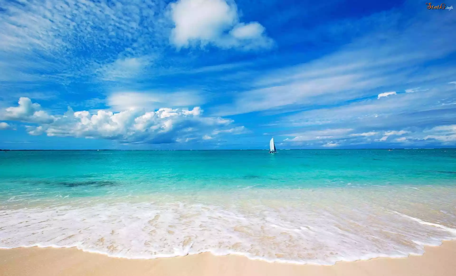 Bahamy, Turks i Caicos, Plaża Grace Bay Beach, Morze, Niebo, Plaża, Żaglówka