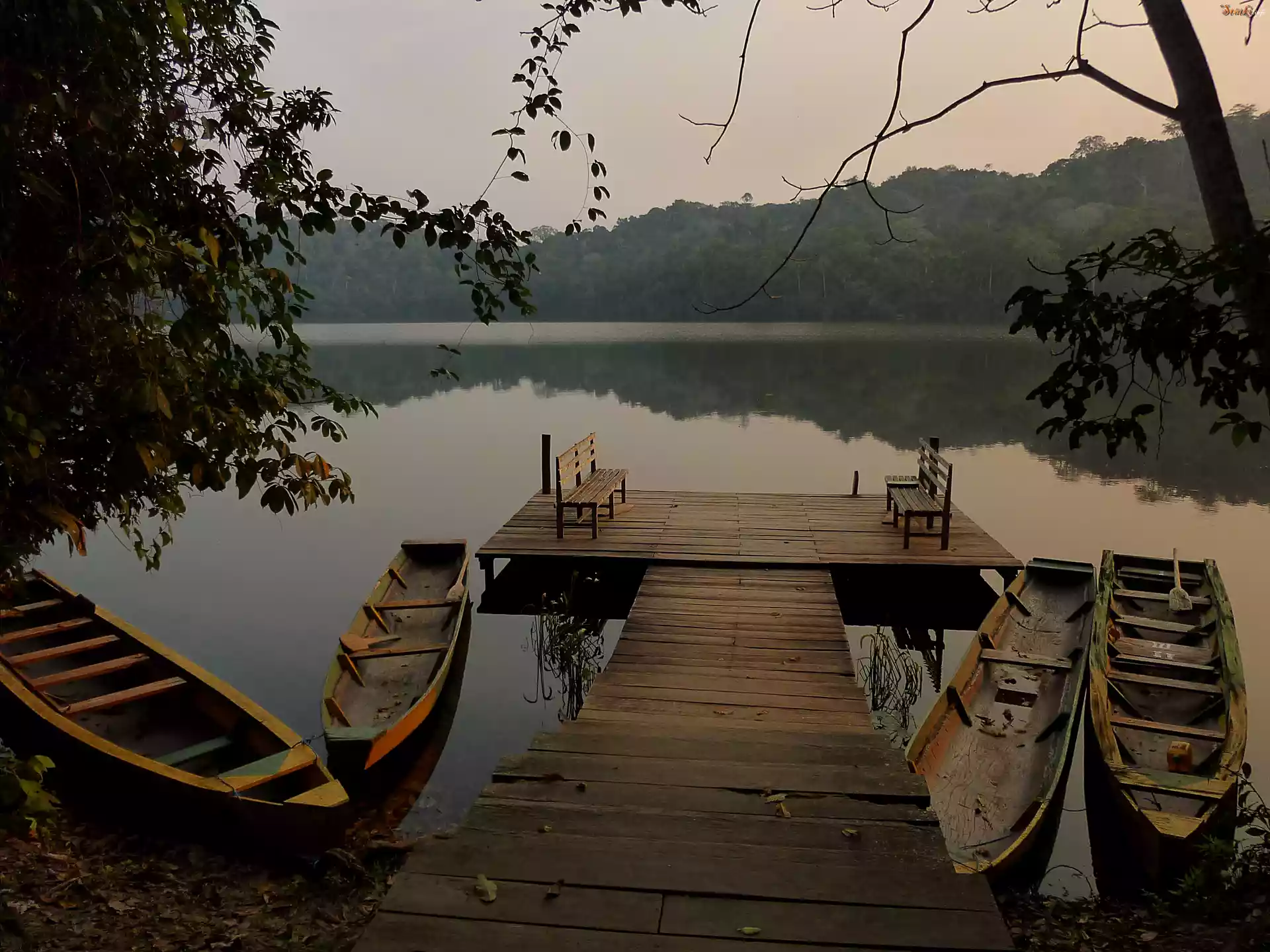 Łódki, Jezioro, Zmierzch, Pomost, Ławki, Drzewa