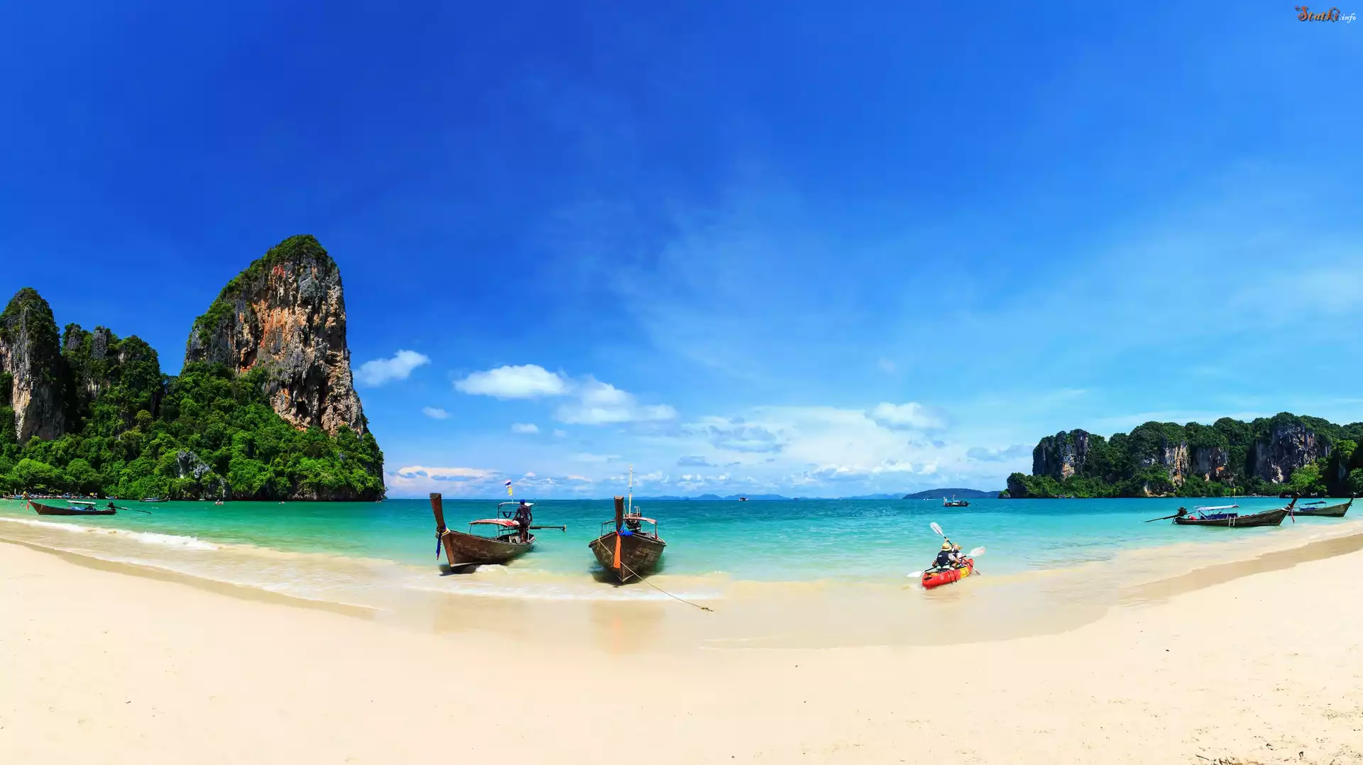 Morze Andamańskie, Plaża Railay Beach, Skały, Prowincja Krabi, Tajlandia, Drzewa, Łódki, Kajak, Chmury