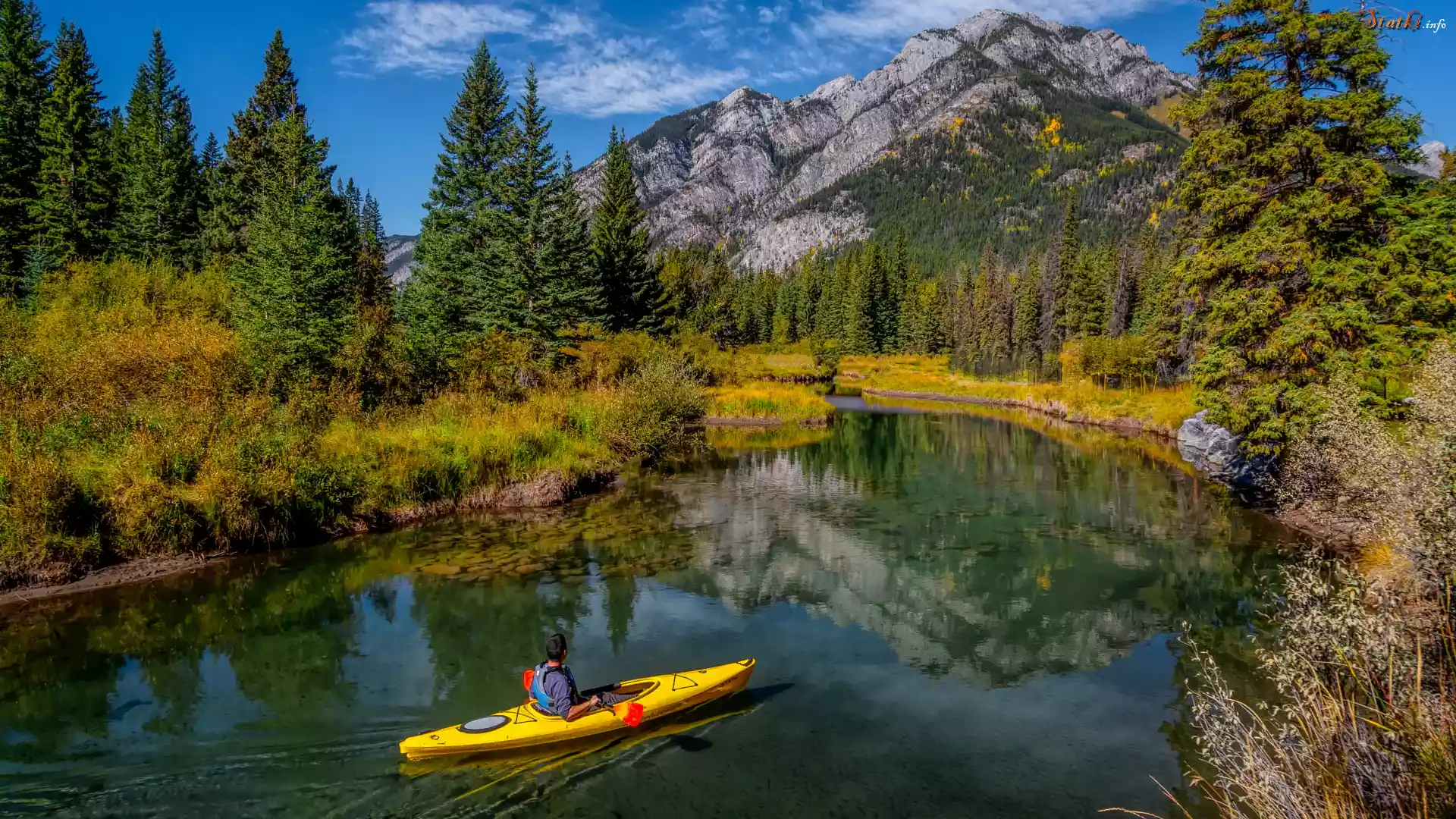 Rzeka, Bow River, Góry Skaliste, Las, Drzewa, Park Narodowy Banff, Kajak, Alberta, Kanada