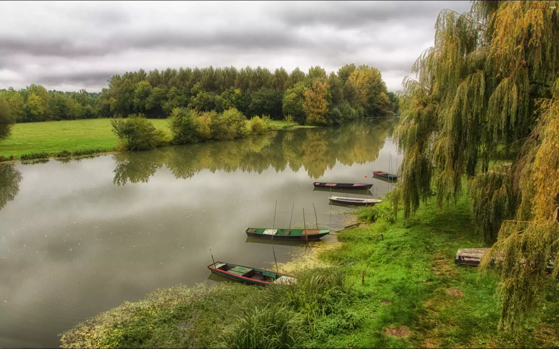 Rzeka, Łódki, Lasy, Chmury