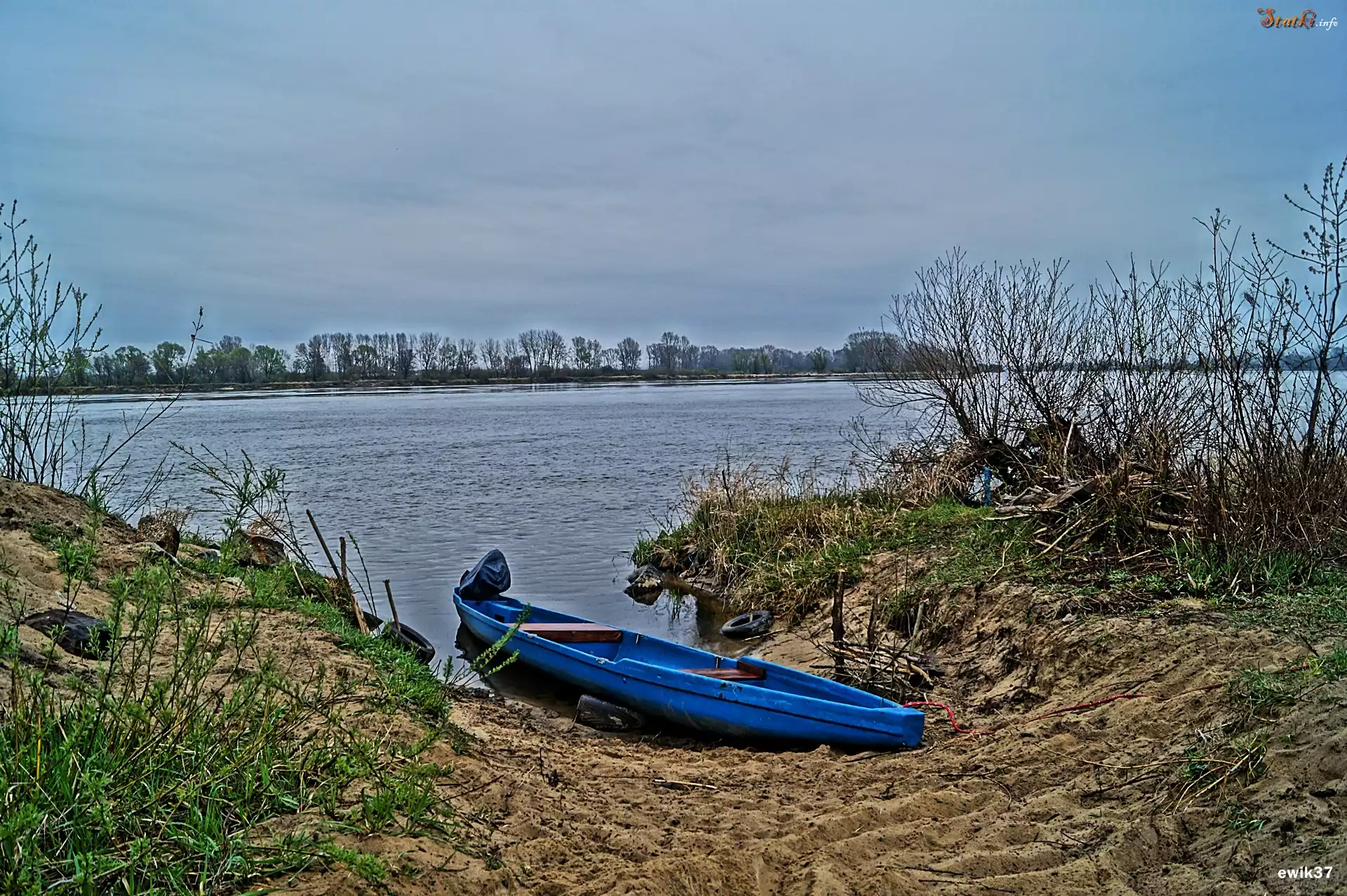 Rzeka, Wisła, Łódka, Roślinność